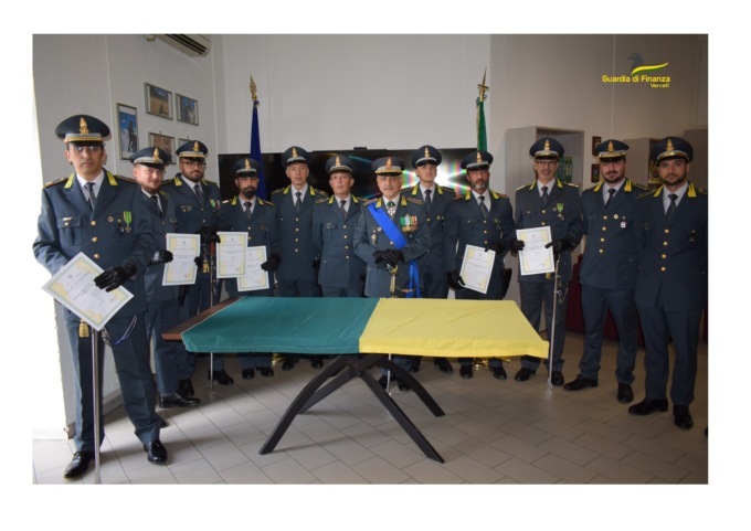 GDF Vercelli: giuramento individuale e consegna benemerenze