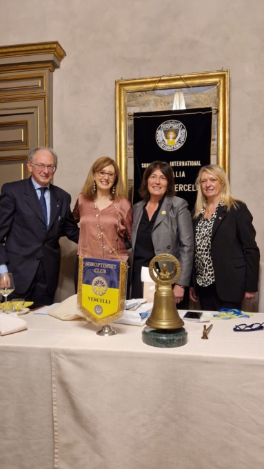 Doppio compleanno per radio e televisione al Soroptimist di Vercelli