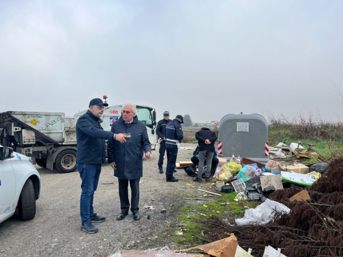 Lotta alle discariche: nuovi controlli di vigili e Asm