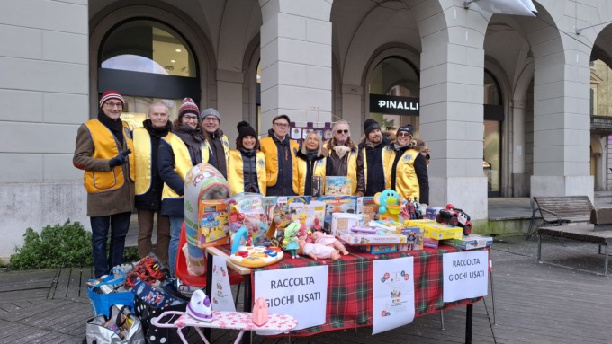 “Regala un giocattolo … a chi ne ha bisogno” con Lions Club Vercelli