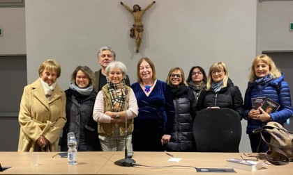 Chesterton: grande successo per l'incontro con la scrittrice Alison Weir