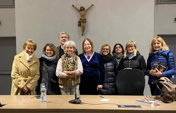 Chesterton: grande successo per l’incontro con la scrittrice Alison Weir