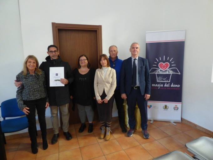 La Magia del Dono: mercatino natalizio del Ctv domenica 24 novembre il piazza Cavour