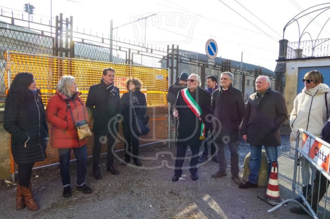 Cavalcavia Tournon percorribile dai pedoni