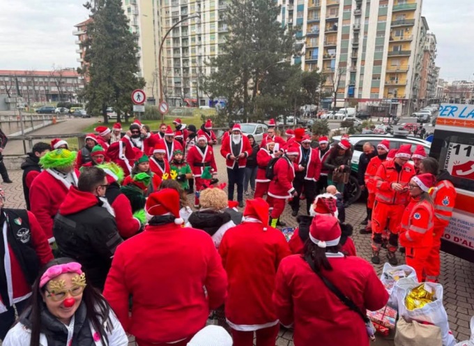 Babbi Natale per i bambini di Pediatria del S.Andrea: che successo!