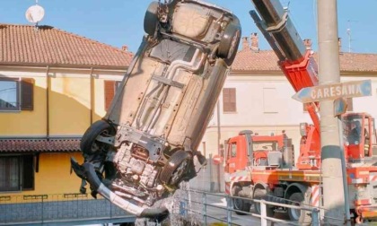 Auto nel fosso a Pezzana: un uomo in ospedale