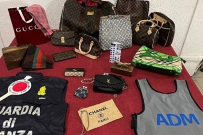 Gucci, Chanel, Prada, Valentino e Cartier al mercato di Borgo d’Ale. Ma erano dei falsi…