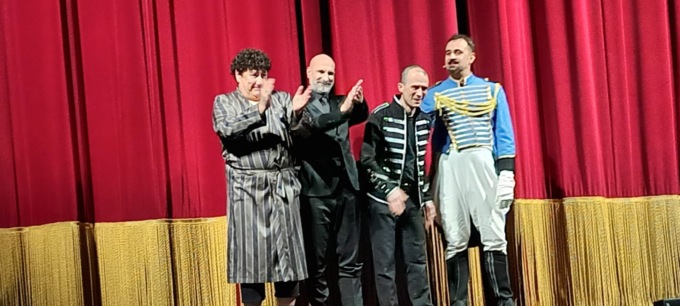 Teatro Civico: standing ovation per David Larible, “Il clown dei clown”
