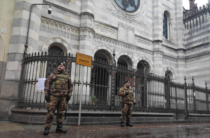 Parlano i militari di Strade Sicure che sorvegliano la Sinagoga di Vercelli