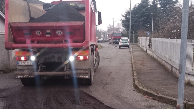 Asfaltature a Santhià: 7 strade interessate