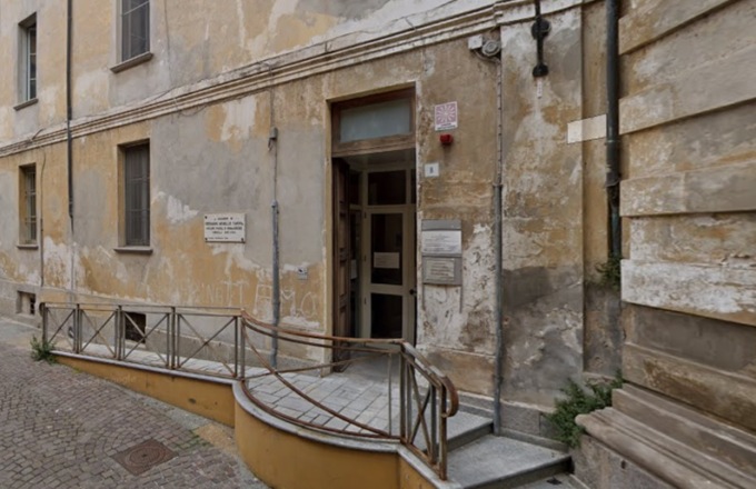 Postazioni internet vietate in Biblioteca, mai tolto il divieto per il covid