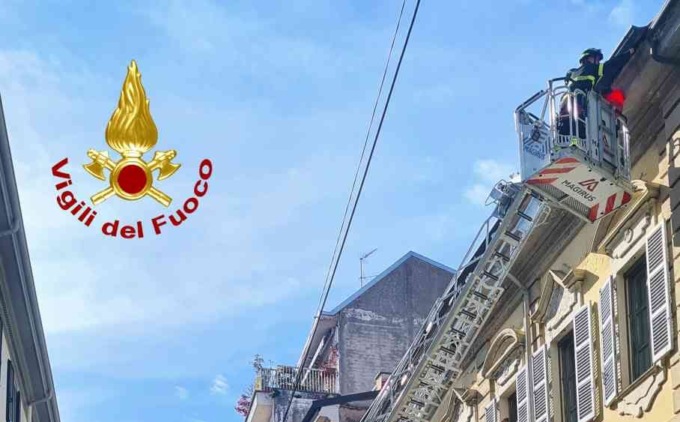 Caduta di calcinacci in corso Libertà, area messa in sicurezza