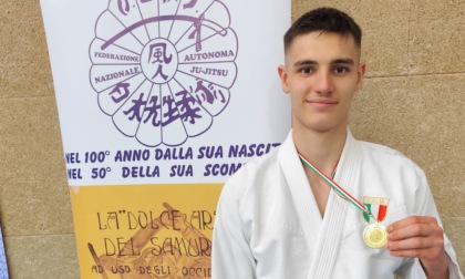 Jiu jitsu, al "Trofeo Nazionale Bianchi" si parla vercellese: trionfo di Pietro Ferrero