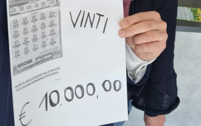 Un “gratta e vinci” da 10.000 euro alla tabaccheria del paese