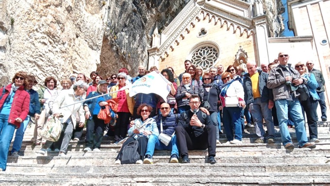 In settanta al Santuario della Corona nella gita della parrocchia del Lungo Sesia