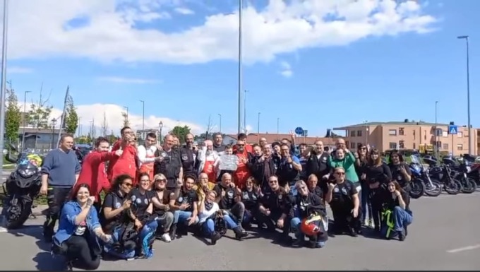 I centauri del moto club La Confraternita a sostegno di PizzAut