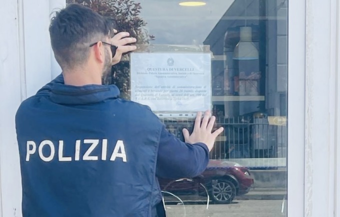 Chiuso locale alle porte di Vercelli per colpi a salve esplosi a Pasquetta
