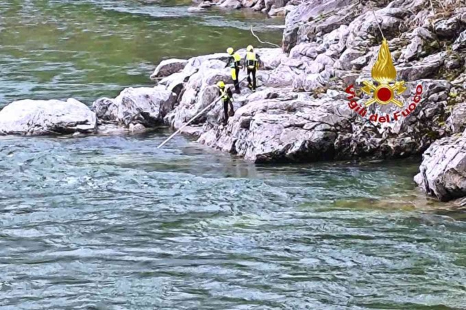 Trovato il corpo senza vita del 35enne scomparso nel fiume Sesia