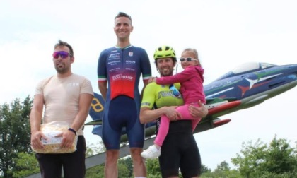 Velo Club Vercelli: oro d'antologia per Nicolò Boltri nel GP Aeroporto di Cerrione