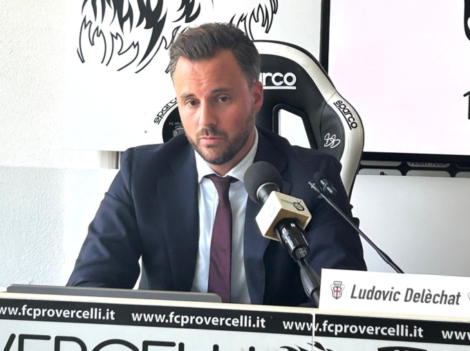 Pro Vercelli, le scuse ai tifosi del presidente Deléchat. Santoni resta al suo posto