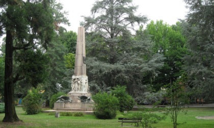 Tornano a funzionare le fontane cittadine di piazza Sant'Eusebio e piazza Roma