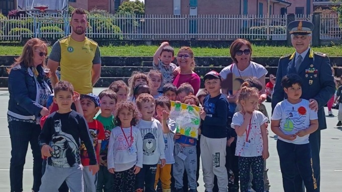 A “scuola” di sicurezza in montagna con le Fiamme Gialle: alla “Pertini”, la lezione del Soccorso Alpino di Alagna