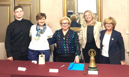 Soroptimist Vercelli: quante emozioni con la storia di Cooperfisa alla convivale di maggio!