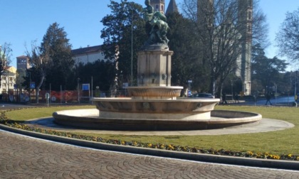 Fontana di piazza Roma:"perché si spendono altri soldi?"