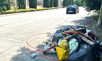 "Stiamo diventando l'immondezzaio di Vercelli!". Spuntano altre due discariche a cielo aperto ai Cappuccini