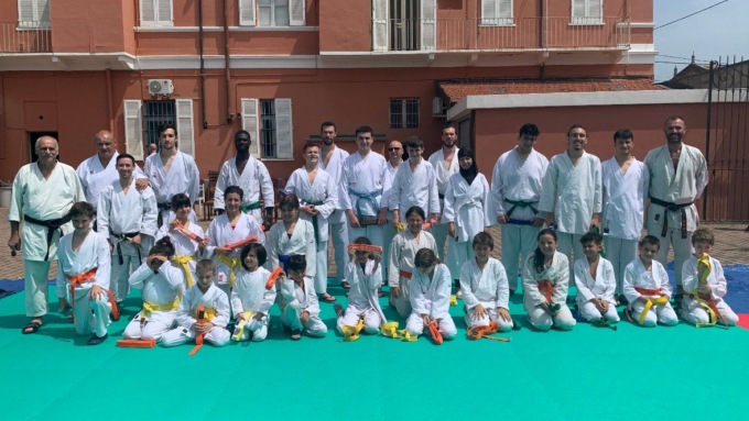 Esami e passaggi di cintura a go go per gli atleti della Yanagi