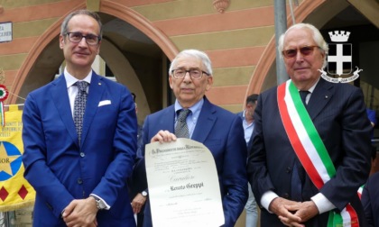 Festa della Repubblica a Vercelli: Scheda cita Grazia Deledda, poi le onorificenze al Merito