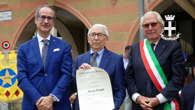 Festa della Repubblica a Vercelli: Scheda cita Grazia Deledda, poi le onorificenze al Merito