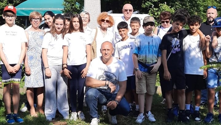 Scuole Medie Asigliano progetto floreale giugno 2025 3