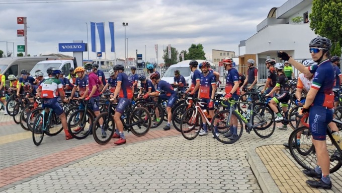 Il Velo Club Vercelli gioca in casa nel circuito Alpi Challenge: domenica 15 giugno c’è il Trofeo Nuova Sa-car
