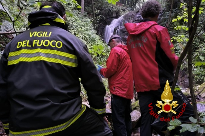 Trovato morto in un torrente il pescatore disperso in Valsesia