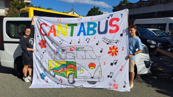 “Cantabus”, al via il karaoke d’estate targato Cisas