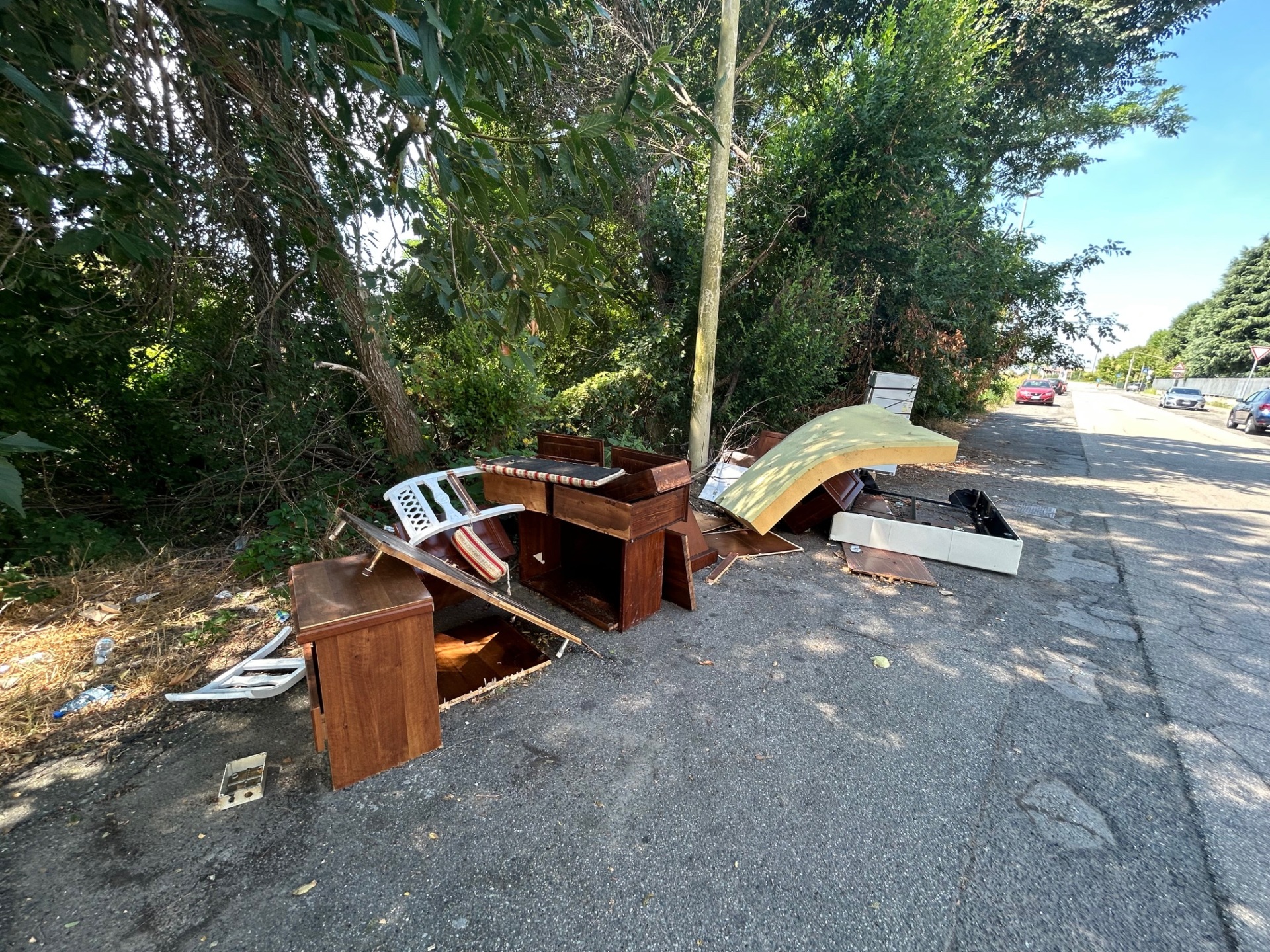 Discarica via Ranghino Cappuccini Vercelli luglio 2025 2