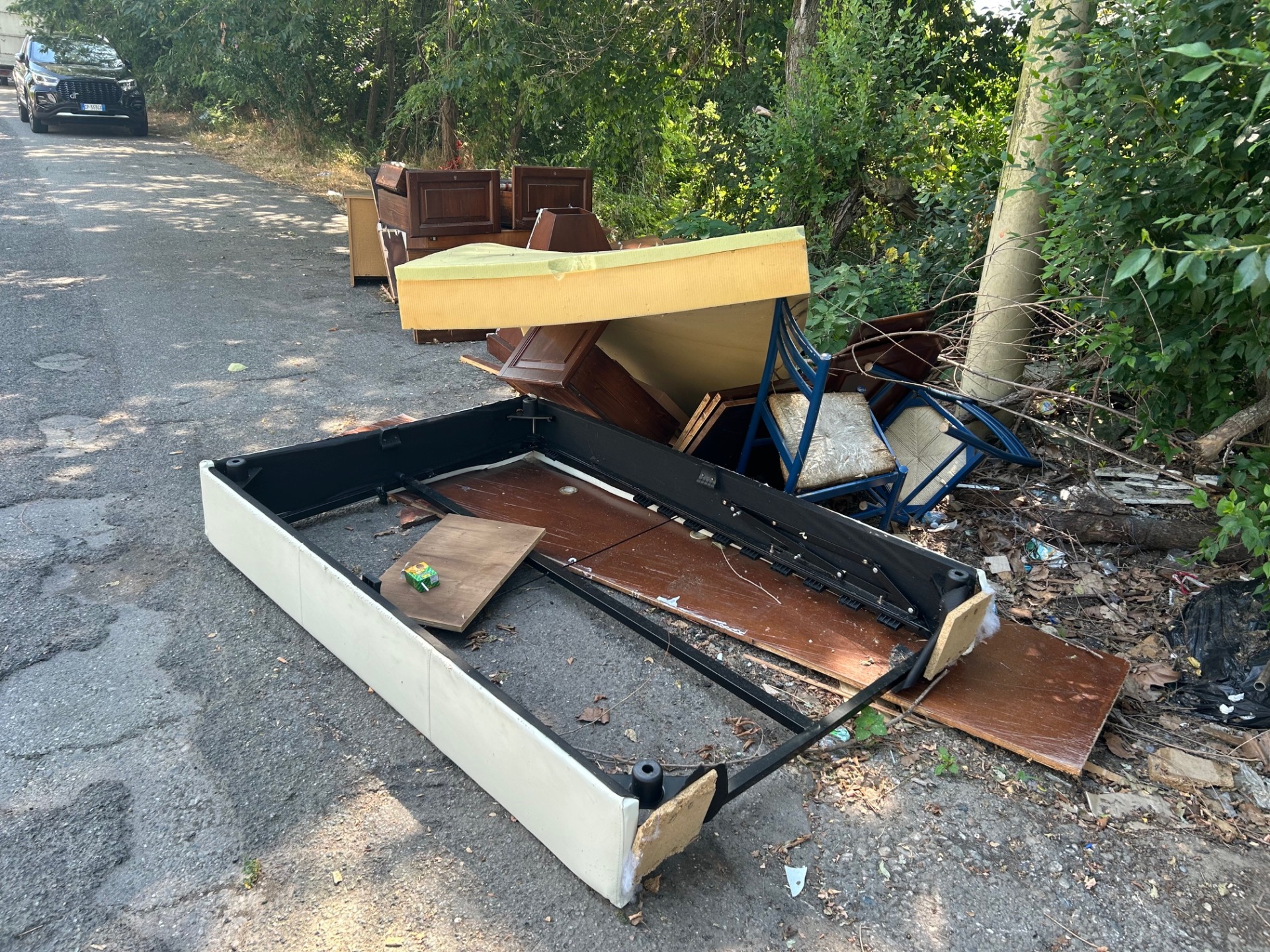 Discarica via Ranghino Cappuccini Vercelli luglio 2025 3