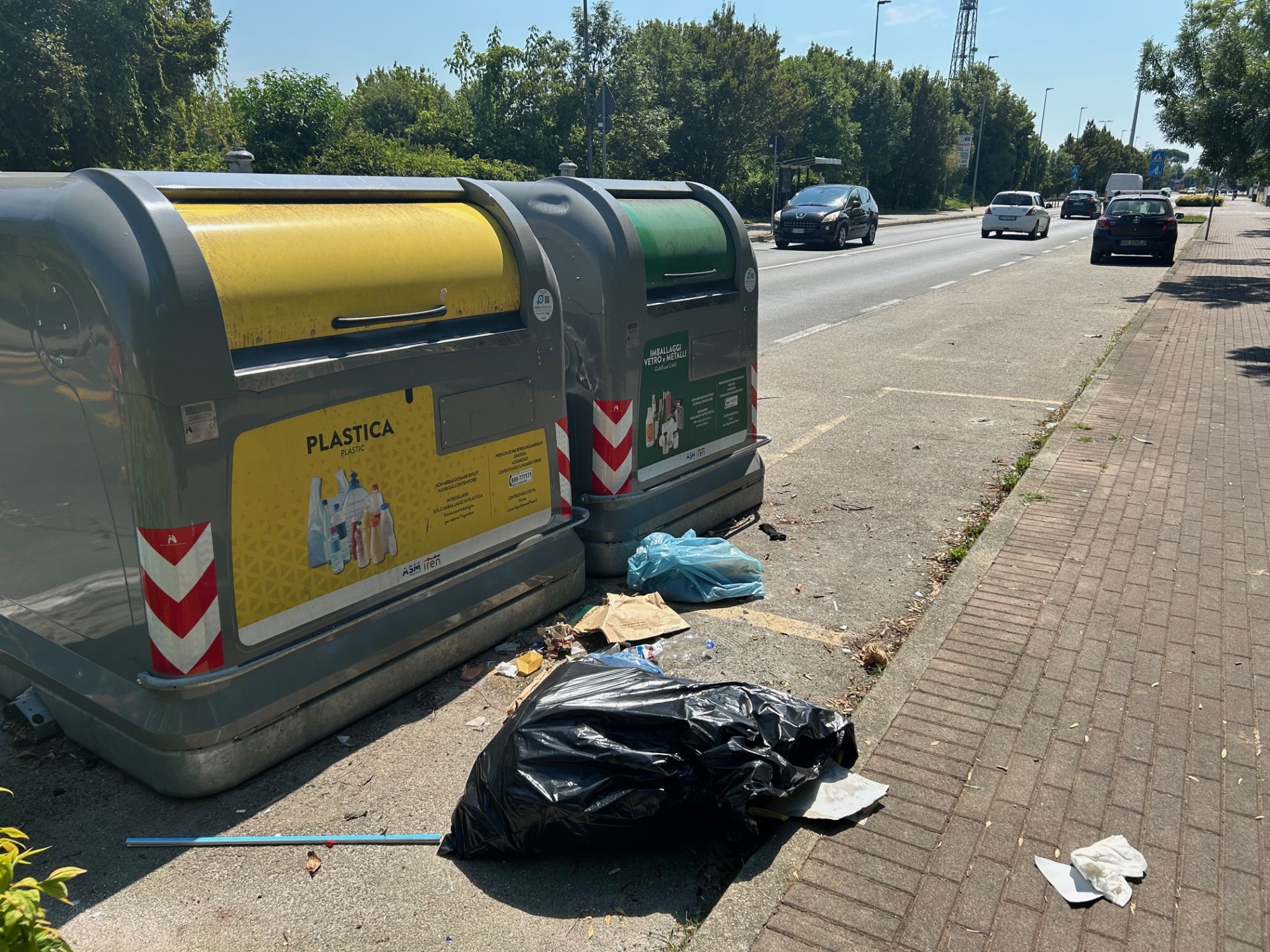 Discariche in corso Giovanni Paolo II - corso Casale Vercelli luglio 2025 1