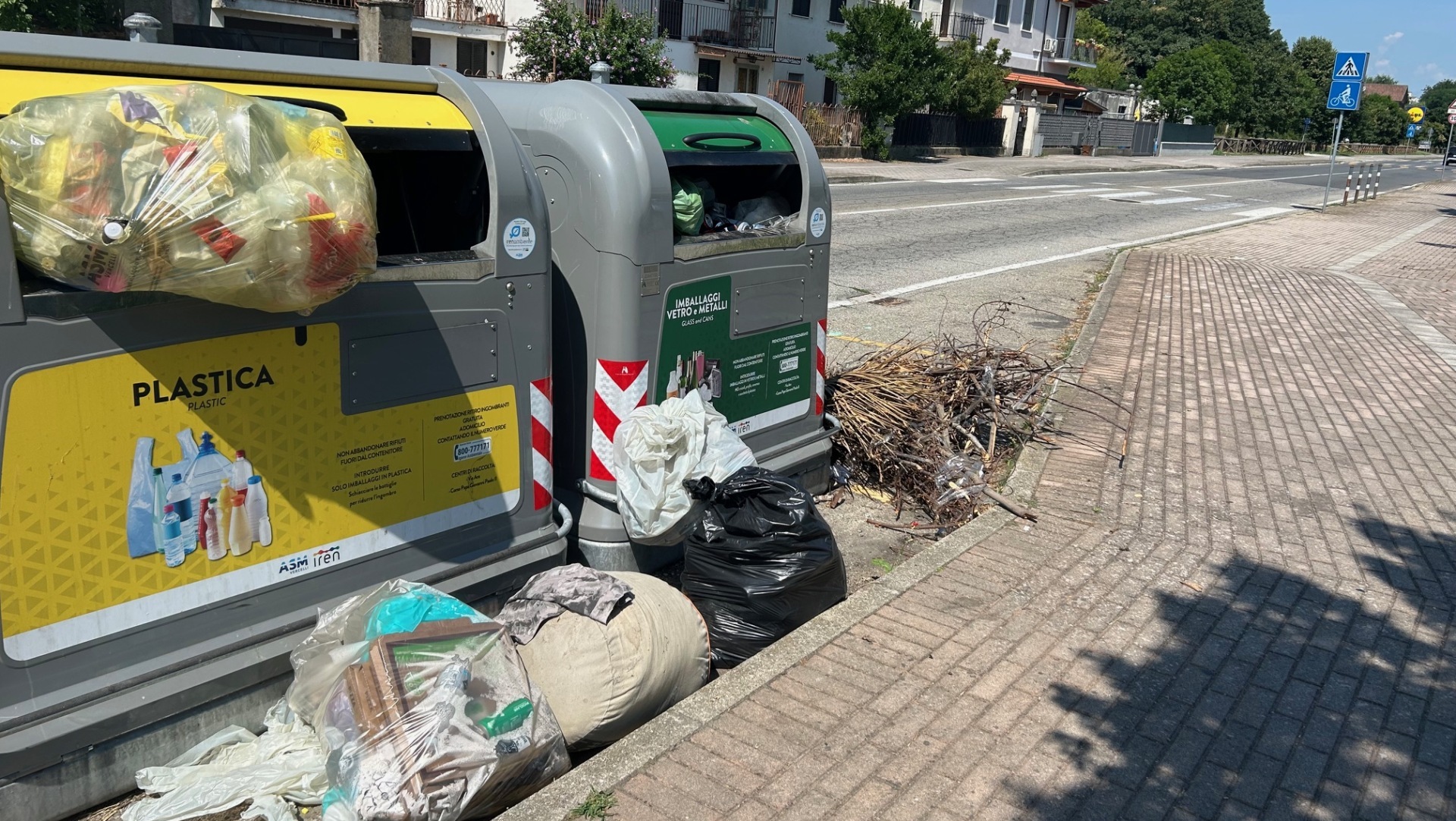 Discariche in corso Giovanni Paolo II - corso Casale Vercelli luglio 2025 4
