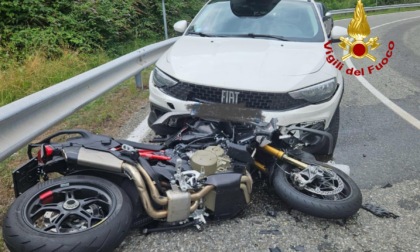 Grave incidente tra auto e moto lungo la Cremosina: centauro in codice roso