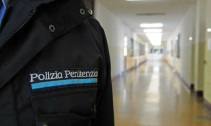 Aggressione all'agente penitenziario: le reazioni politiche