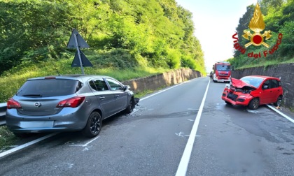 Scontro frontale in Valsesia: quattro persone coinvolte