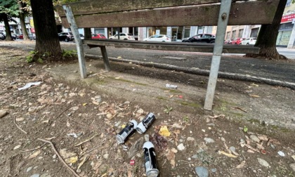 Degrado perenne in via XX Settembre. La protesta dei residenti: "Siamo in ostaggio dei beoni"