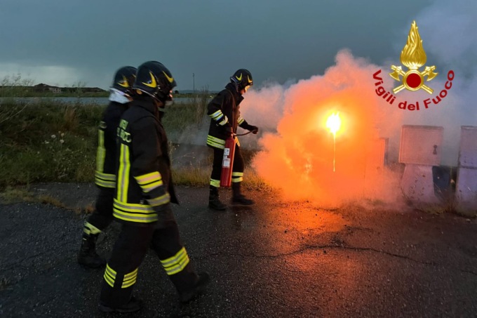 A fuoco un quadro elettrico a Tricerro