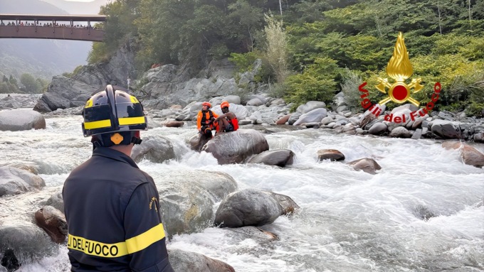 Soccorsa una persona sul fiume Sesia a Scopello, intervengono i Vigili del Fuoco
