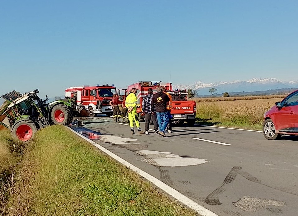 Incidente mortale tra Cigliano e Tronzano, perde la vita un automobilista 45enne. “Impatto frontale fatale”