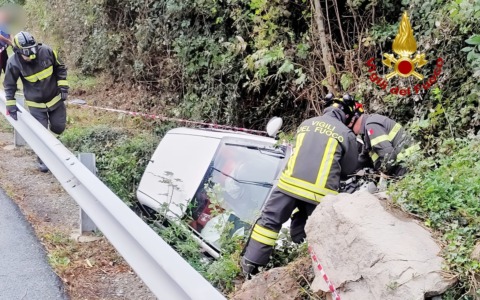 Valsesia: auto finita fuori strada nella mattinata