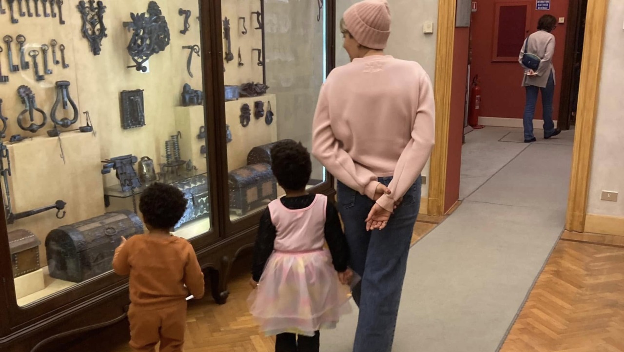 Riaprono le scuole e, al museo, tornano le… Merende da Leoni