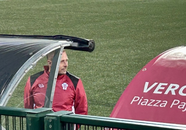 Pro, Santoni ci scherza su: “Vinciamo in trasferta, almeno non ci romperanno più le scatole sul fatto che i punti li facciamo solo in casa…”